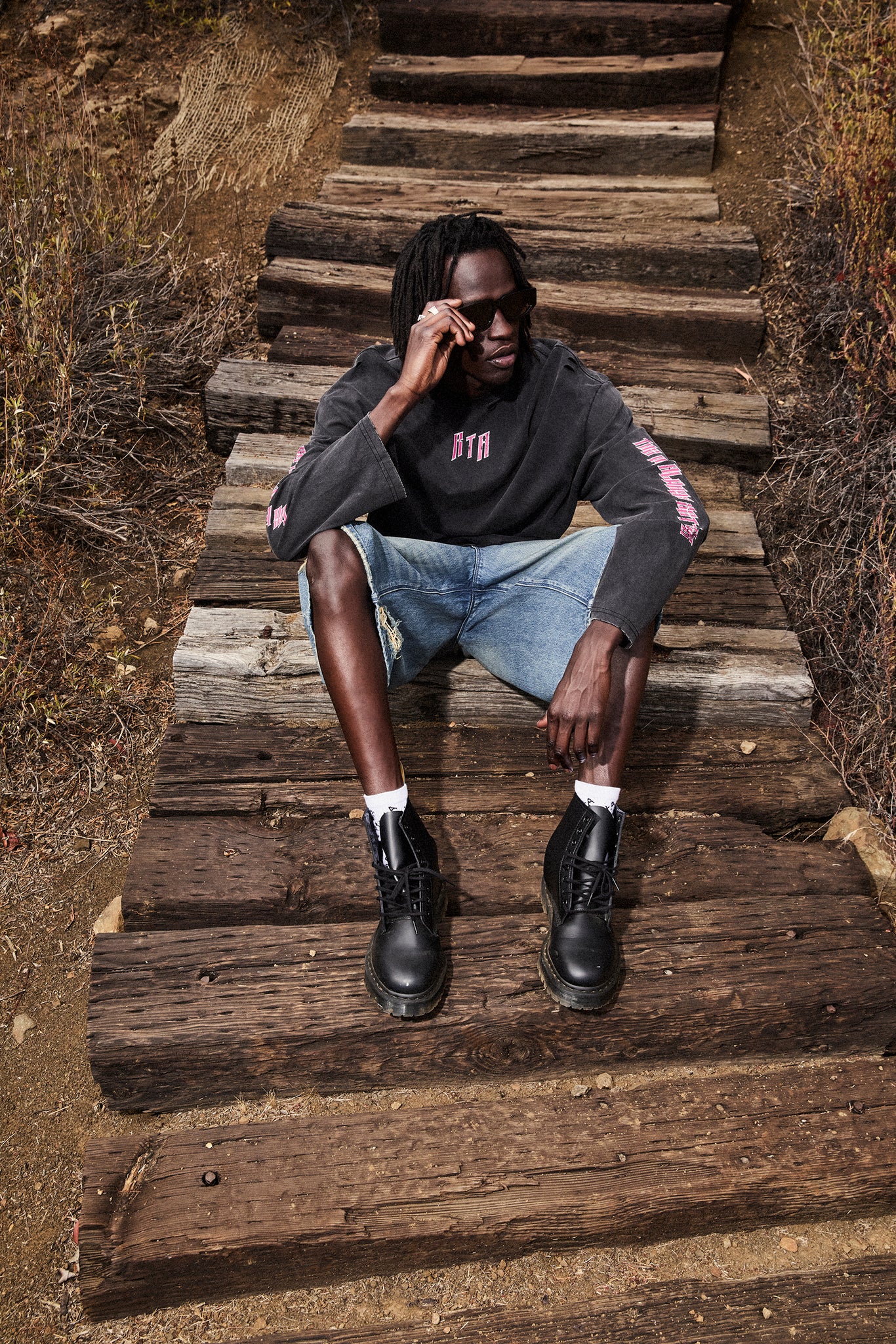MARCEAU OVERSIZED LONG SLEEVE TEE | BLACK SCENERY - Image 8