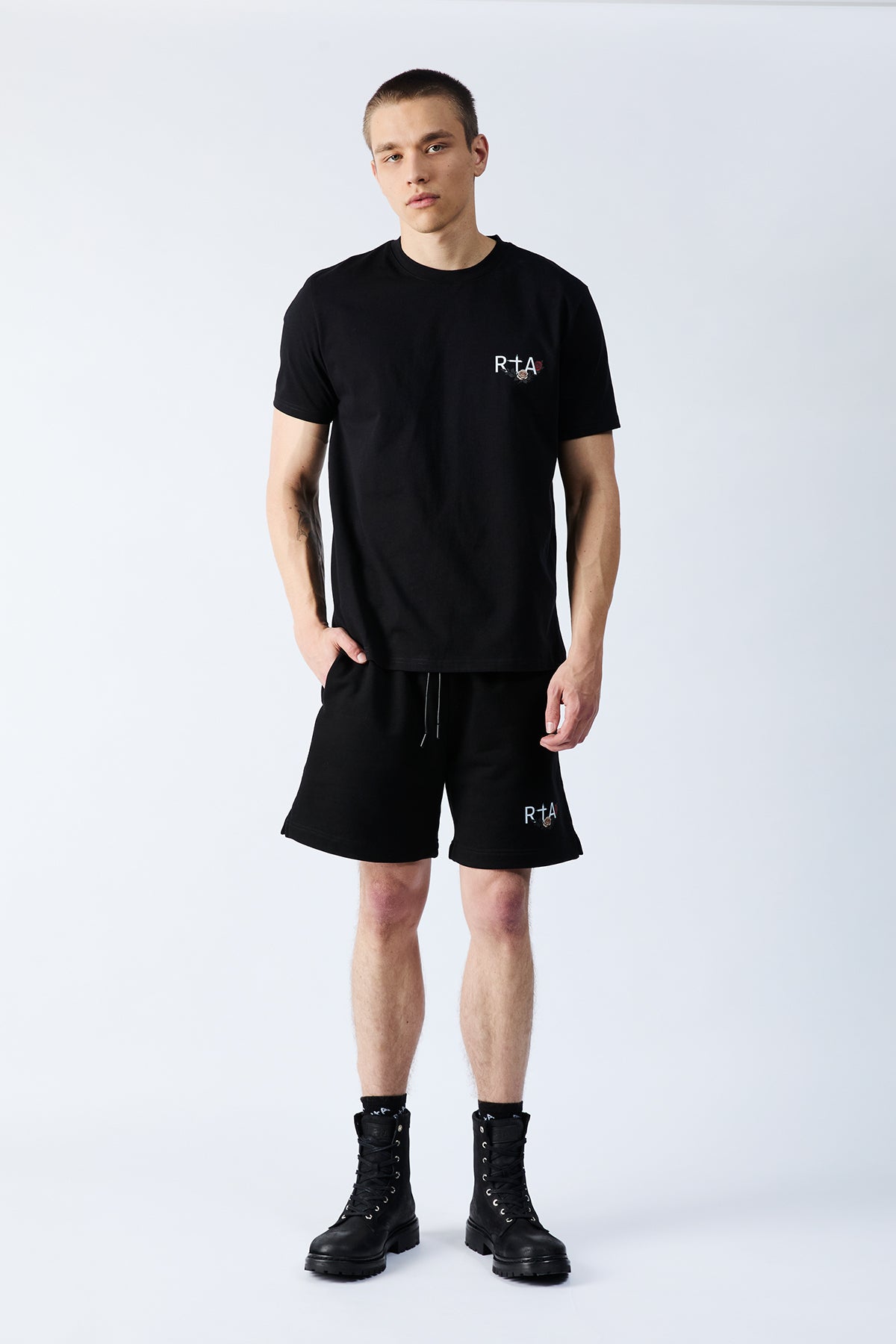 CLYDE ELASTICATED SHORT | BLACK - Image 2