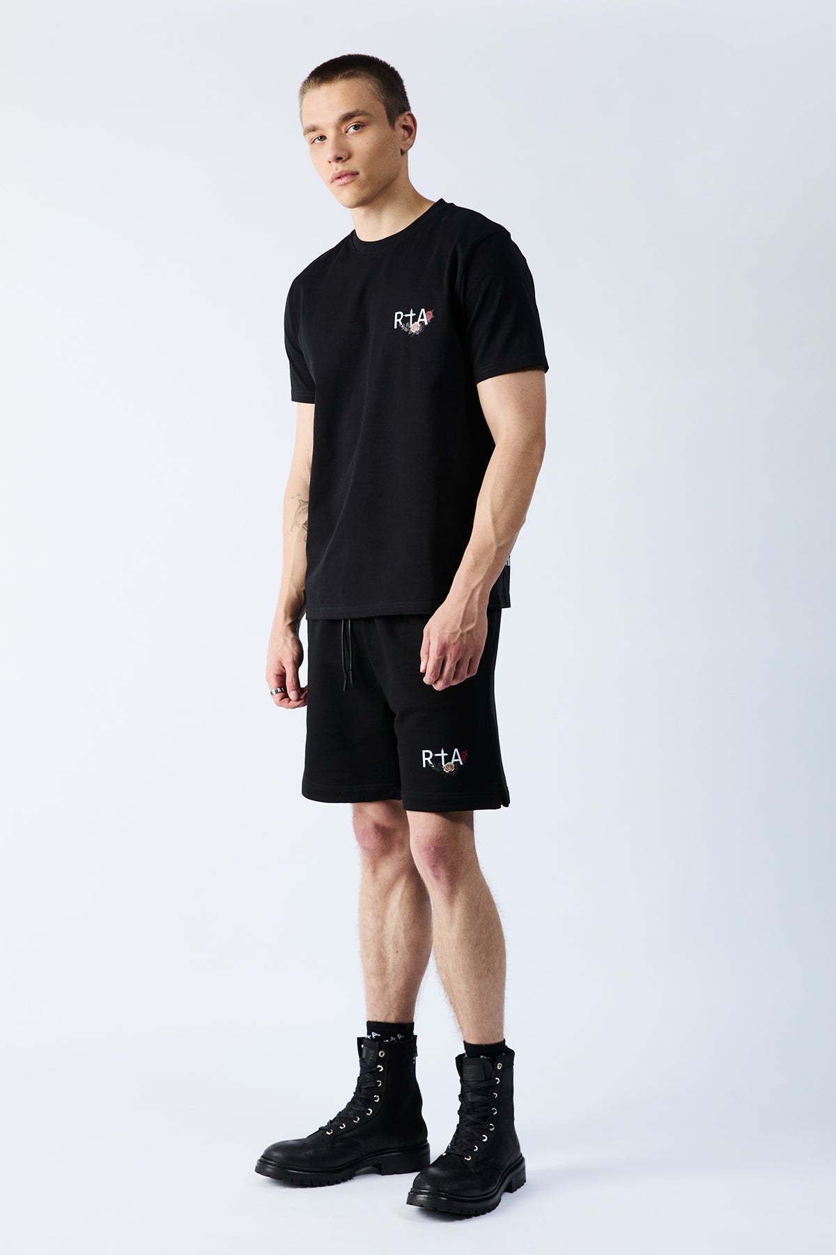 CLYDE ELASTICATED SHORT | BLACK - Image 3