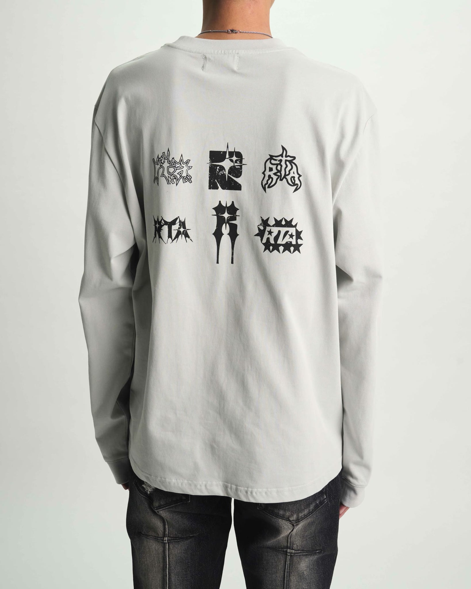 LAWRENCE LONG SLEEVE TEE | SMOKE SPIKED TYPE - Image 3