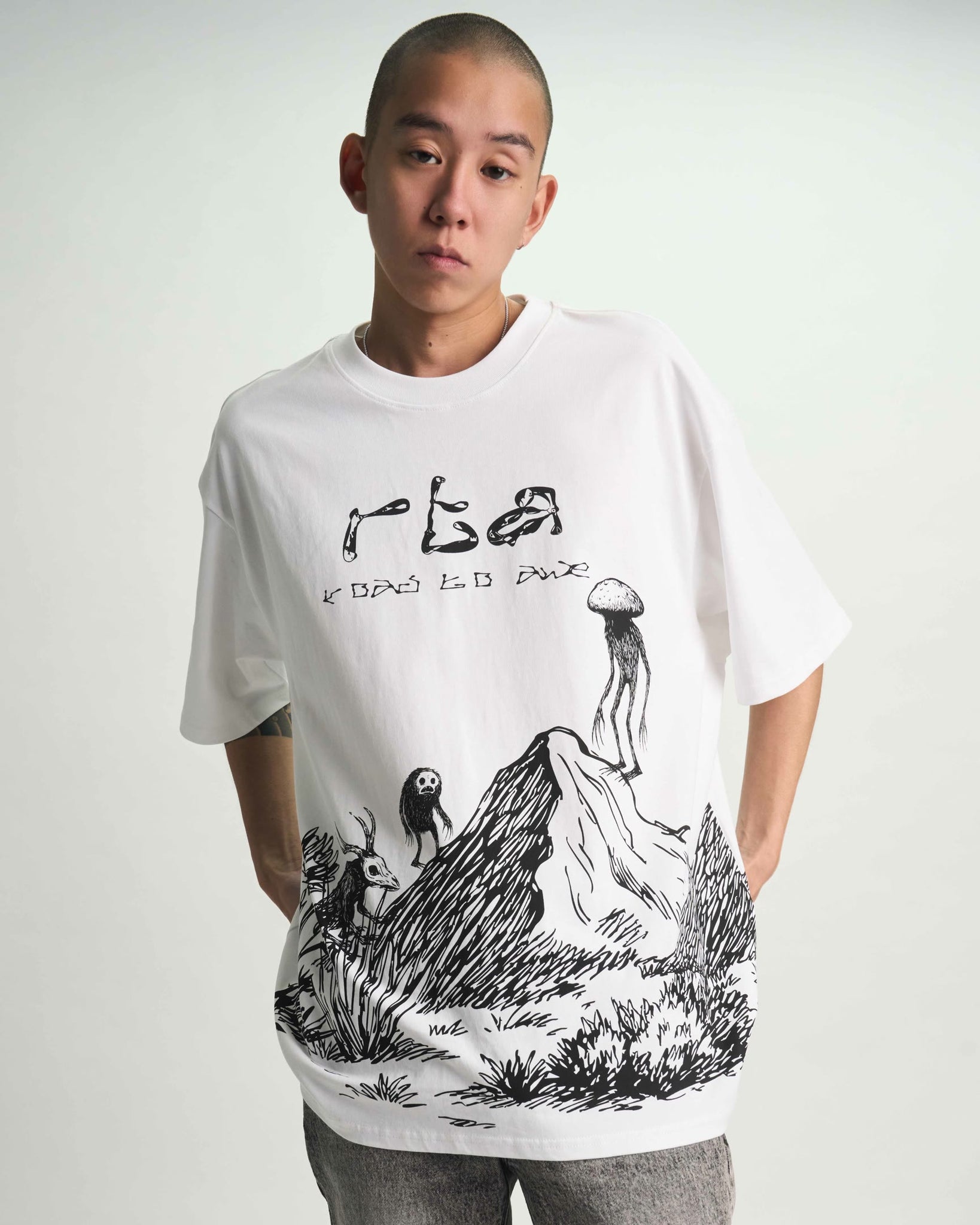 COLIN OVERSIZED SHORT SLEEVE TEE | WHITE CREATURE SCENERY - Image 2
