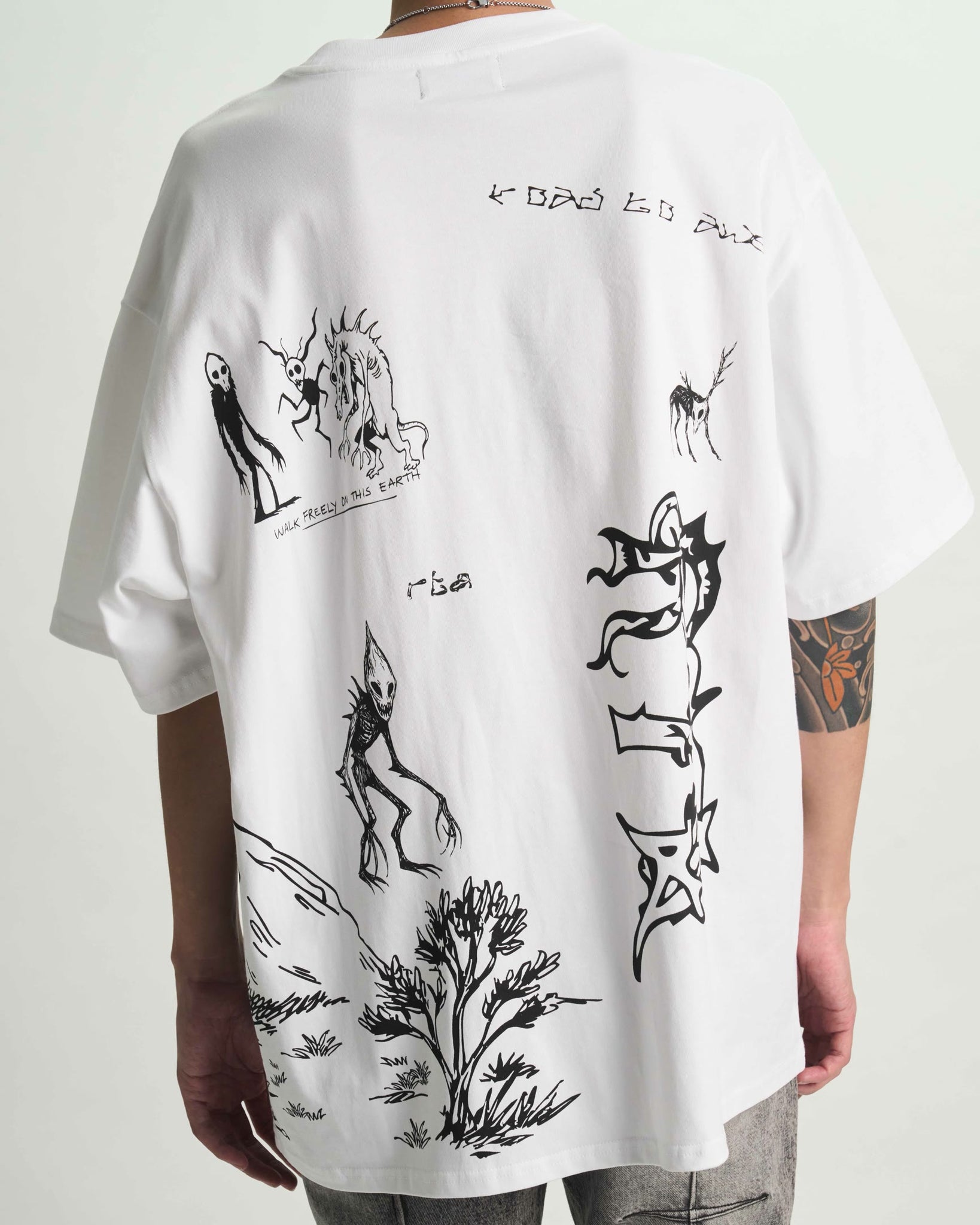 COLIN OVERSIZED SHORT SLEEVE TEE | WHITE CREATURE SCENERY - Image 3