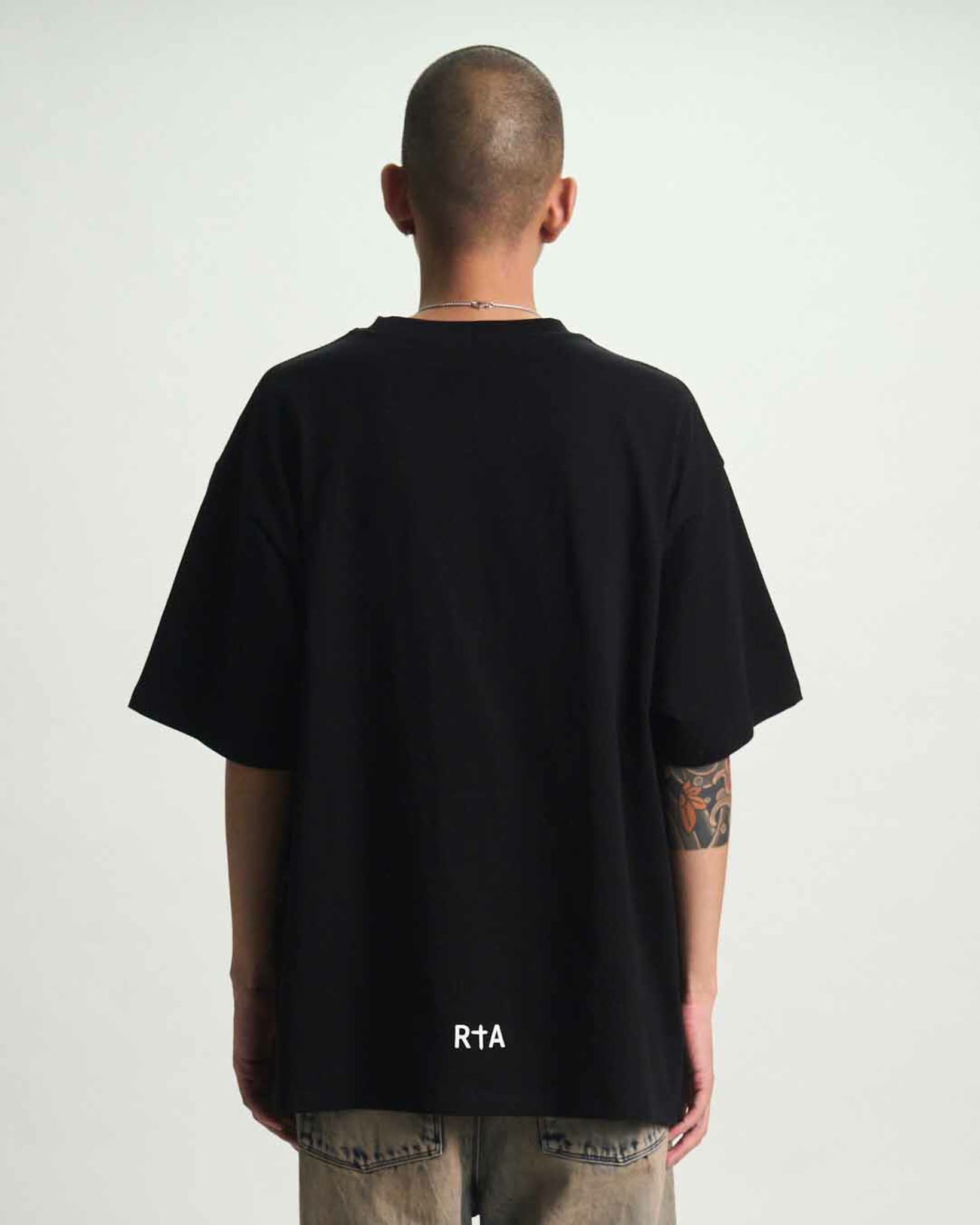 COLIN OVERSIZED SHORT SLEEVE TEE | BLACK ASCENDING RTA - Image 3