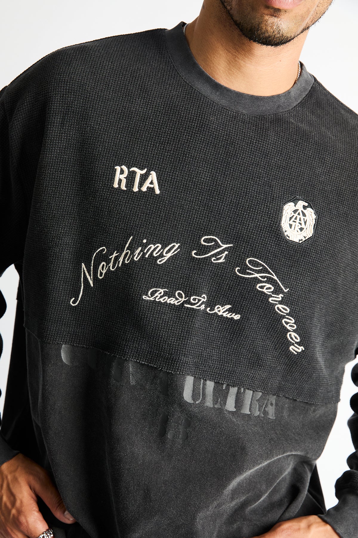 DARIO CONTRAST PANEL SWEATSHIRT | VINTAGE BLACK - Image 5