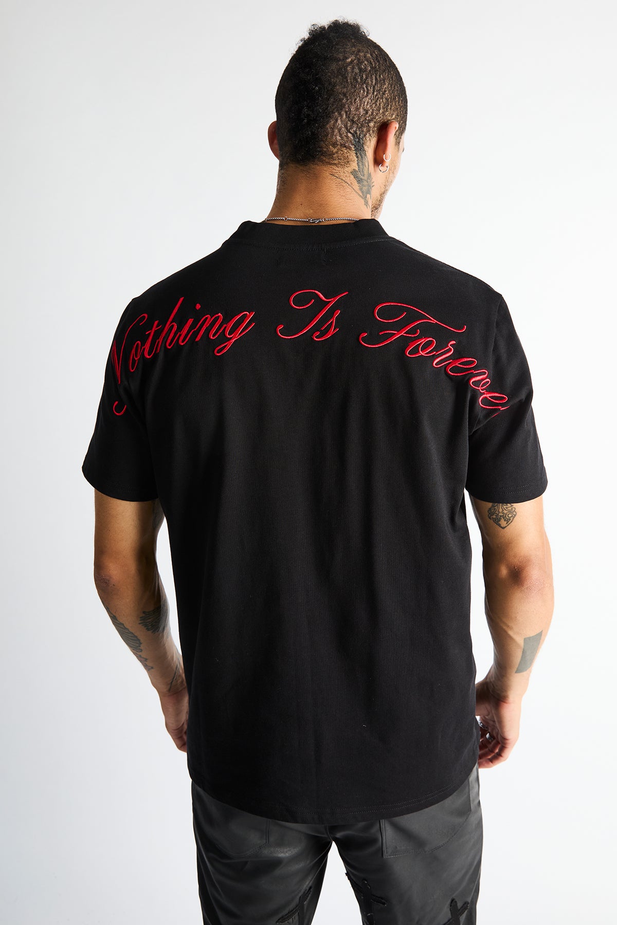 LIAM SHORT SLEEVE TEE | BLACK NIF SCRIPT - Image 3