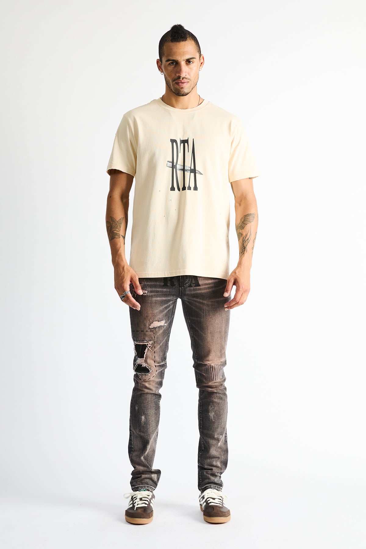 LIAM SHORT SLEEVE TEE | BONE CURVA PHOTO - Image 4
