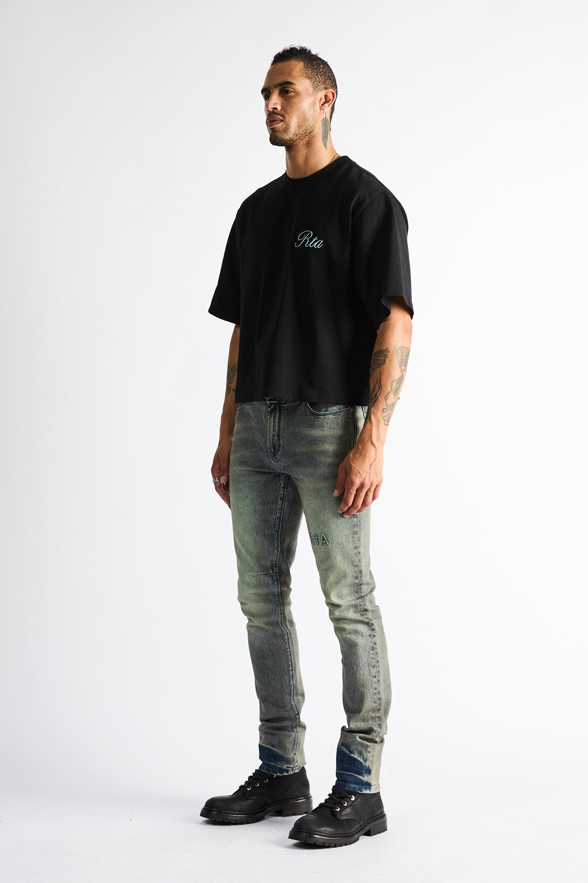 AUSTIN CROPPED OVERSIZED TEE | BLACK NIF SCRIPT - Image 5