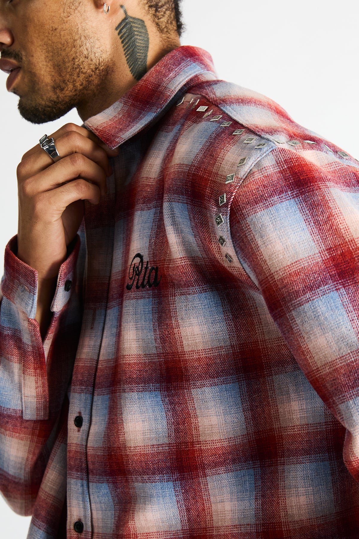 RYNOR CROPPED BUTTON UP SHIRT | RED PLAID - Image 4