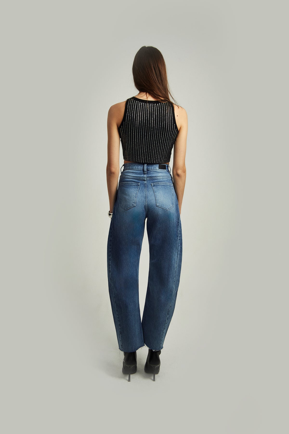 PENELOPE BARREL LEG JEAN | MEDIUM WASH - Image 5