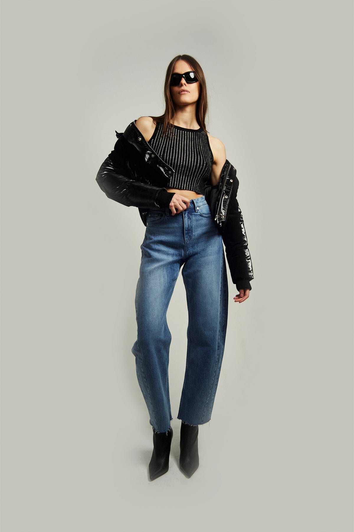 PENELOPE BARREL LEG JEAN | MEDIUM WASH - Image 4