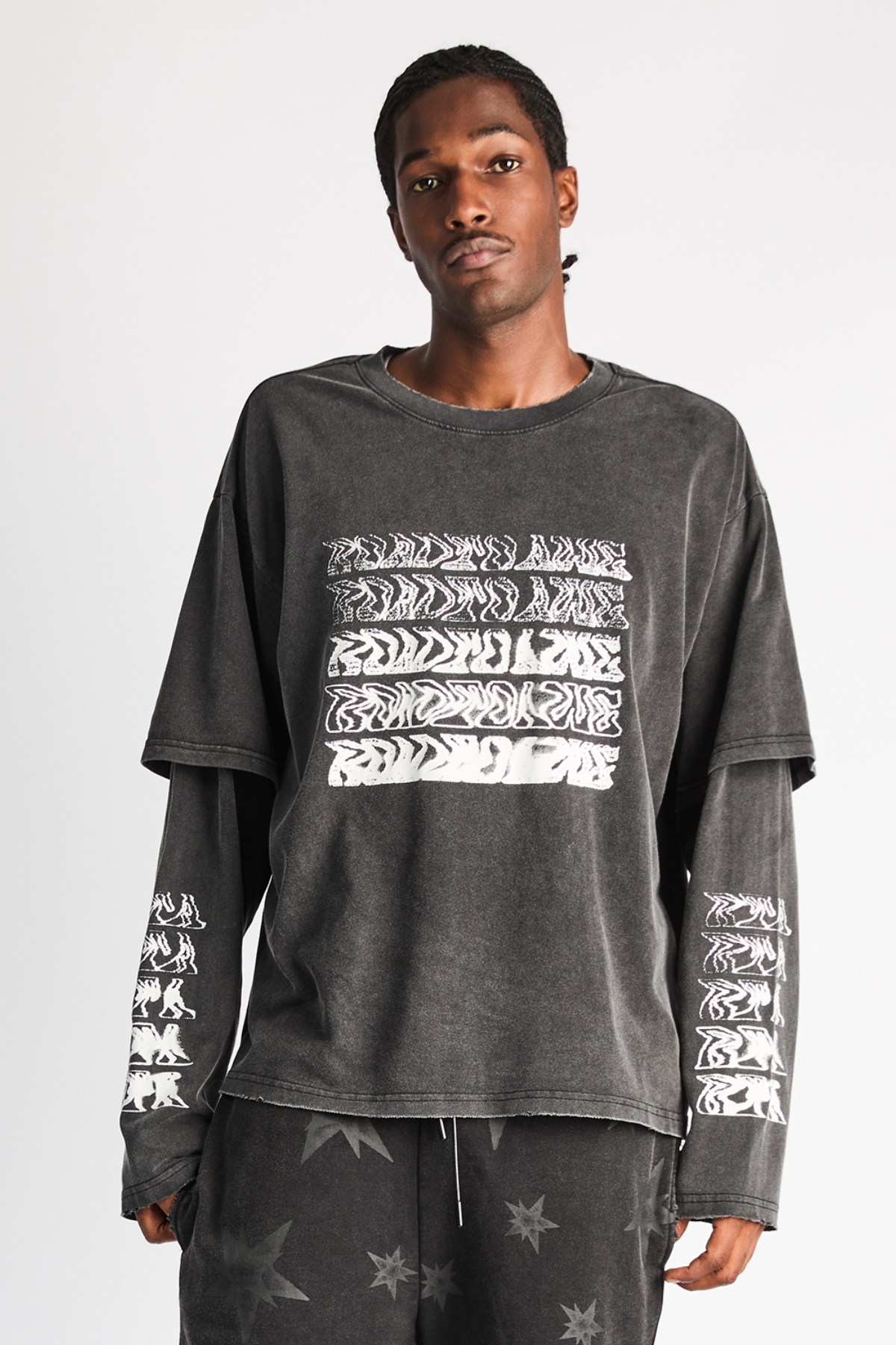 LORIS DOUBLE LAYERED LONG SLEEVE TEE | BLACK SMOKY RTA - Image 2